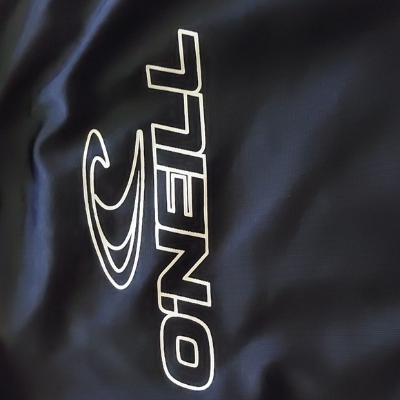 Womens O'Neill sz.M long sleeve rash guard - Picture 3 of 4